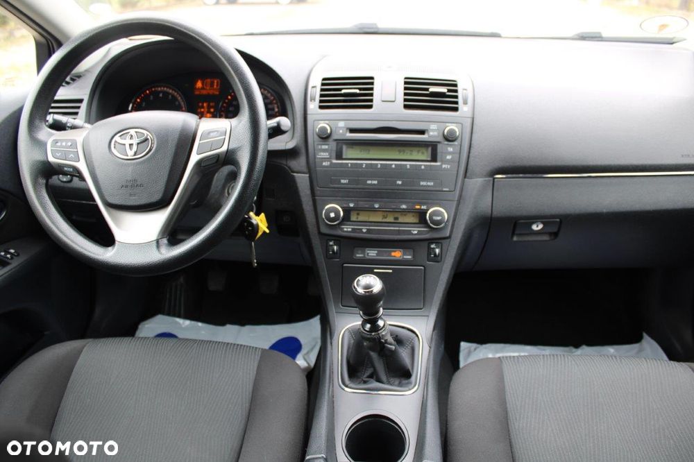Toyota Avensis 1.6 Business Edition - 21