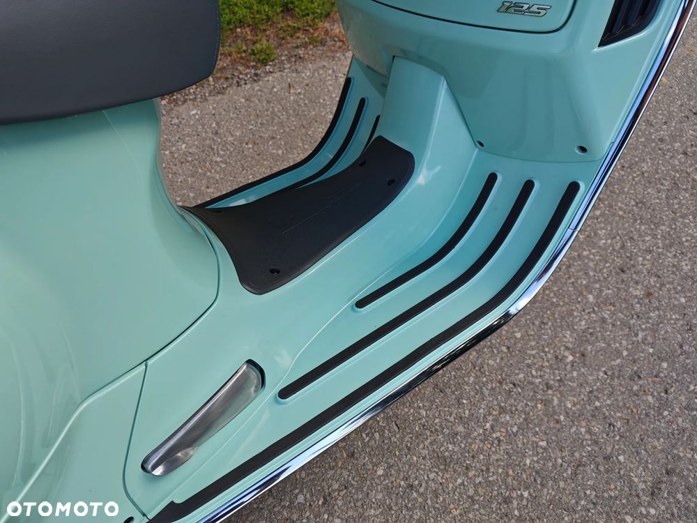 Piaggio Vespa - 16