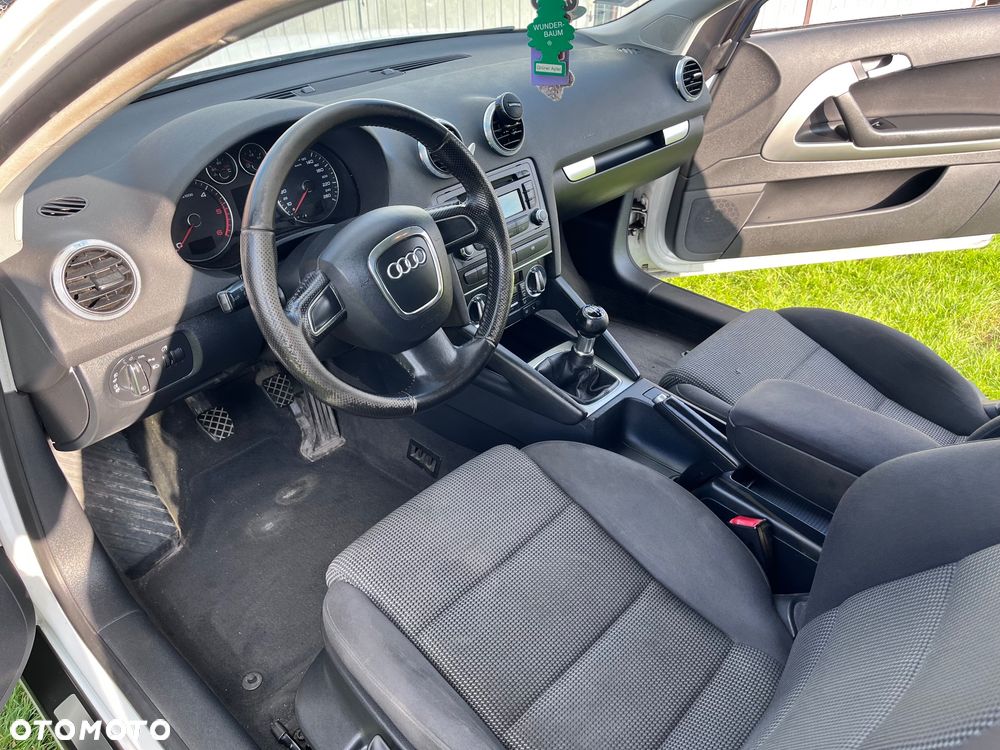 Audi A3 3-drzwiowe 2.0 TDI DPF Ambiente - 9