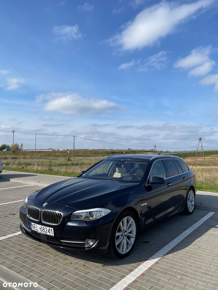 BMW Seria 5 525d xDrive - 3