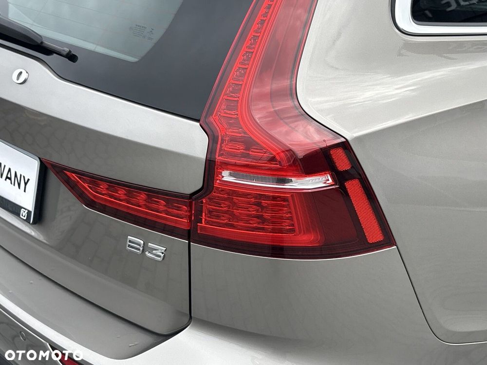 Volvo V60 B3 B Momentum Pro - 32