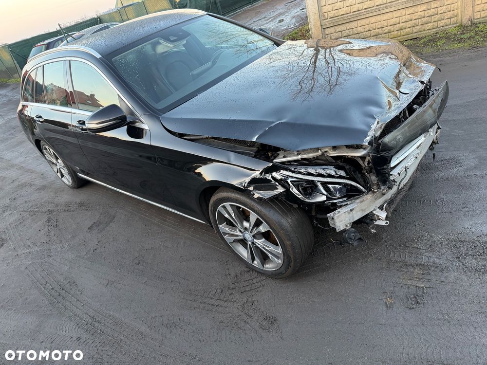 Mercedes-Benz Klasa C 220 CDI Avantgarde Edition - 15