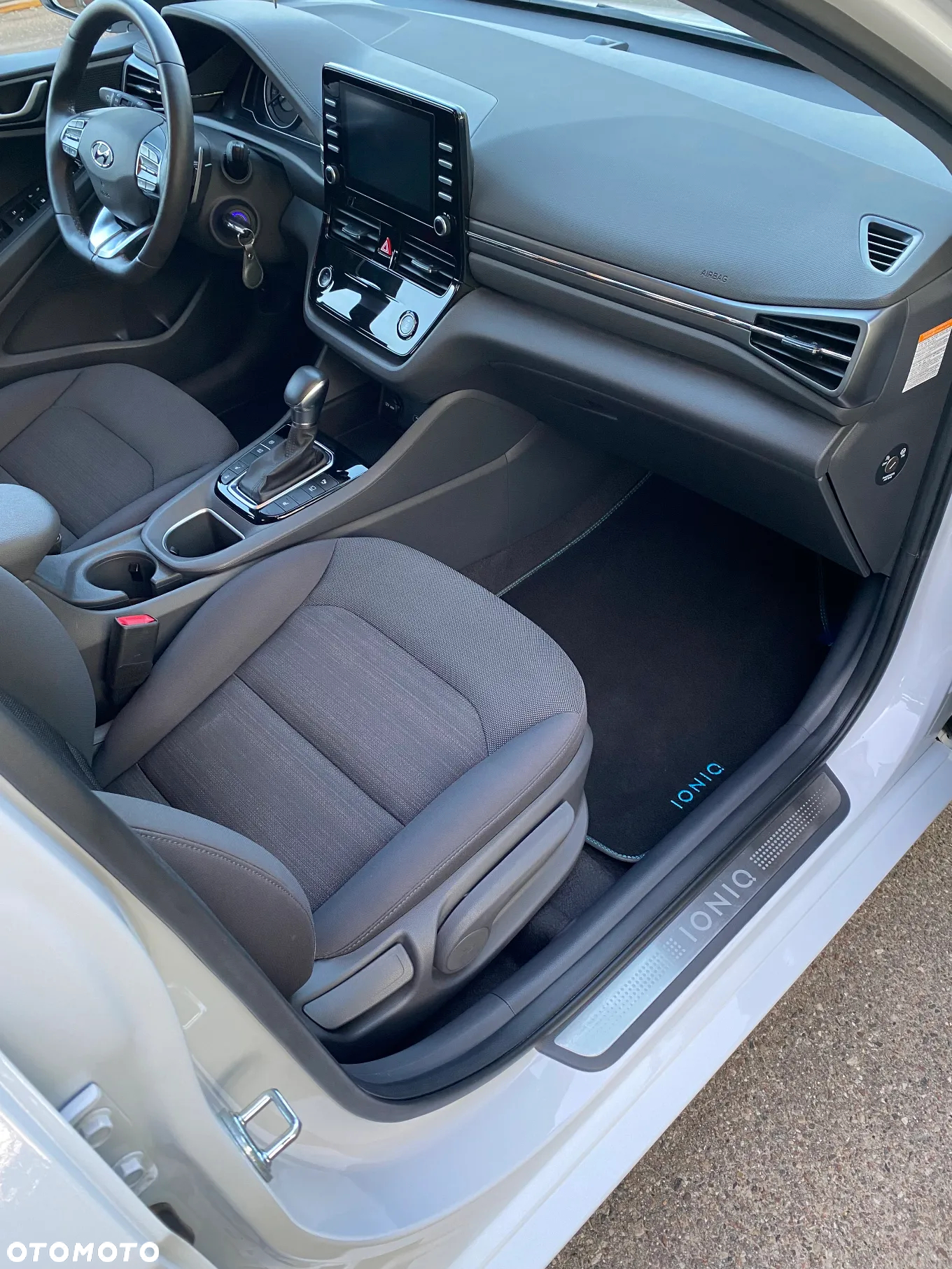 Hyundai IONIQ Hybrid 1.6 GDI - 9