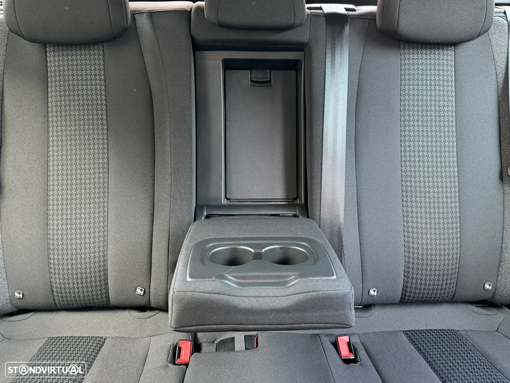 Peugeot 3008 1.5 BlueHDi Active - 42