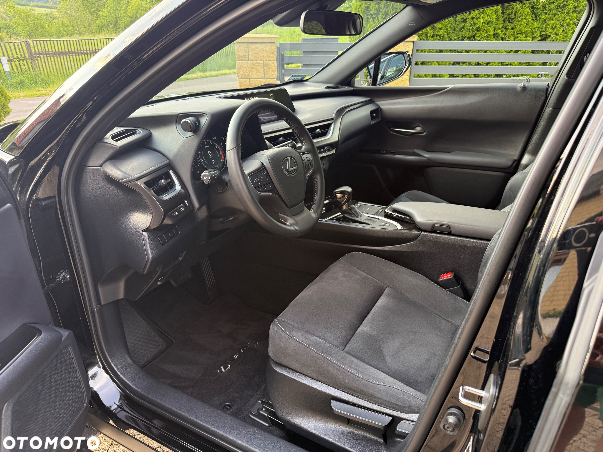 Lexus UX 200 GPF Business 2WD - 16