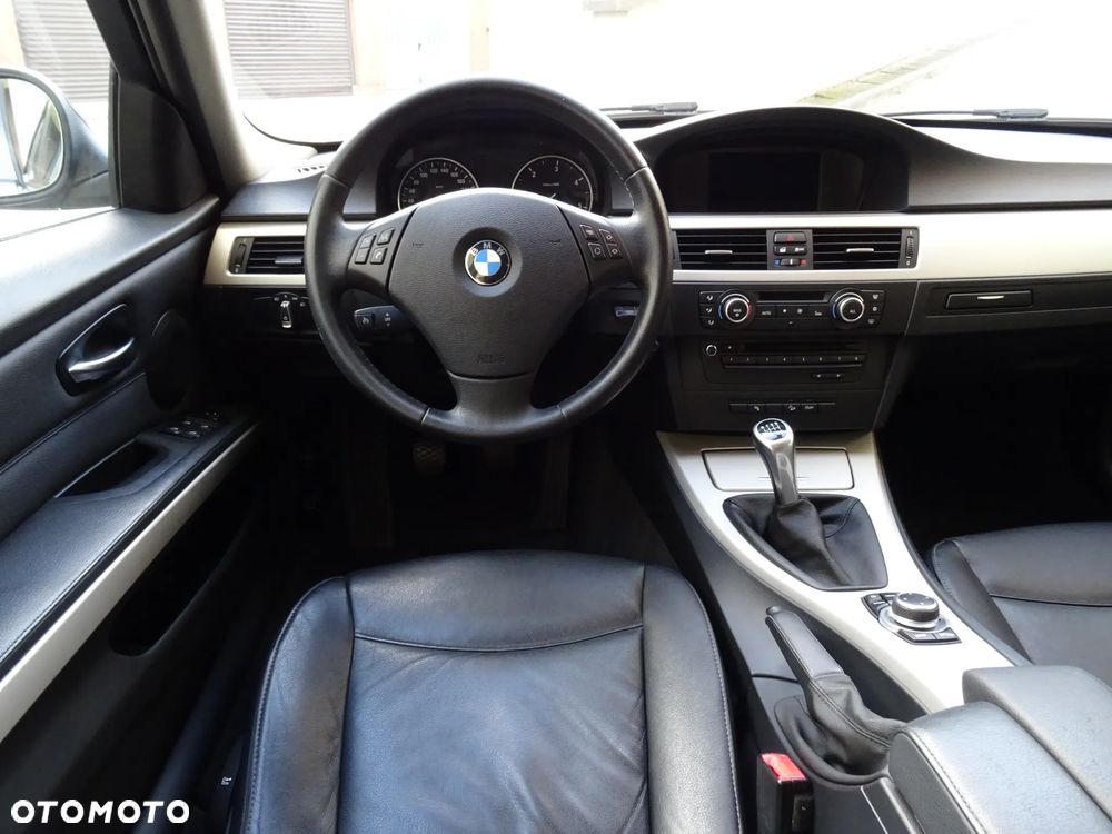 BMW Seria 3 320d xDrive DPF Touring Edition Fleet Lifestyle - 5