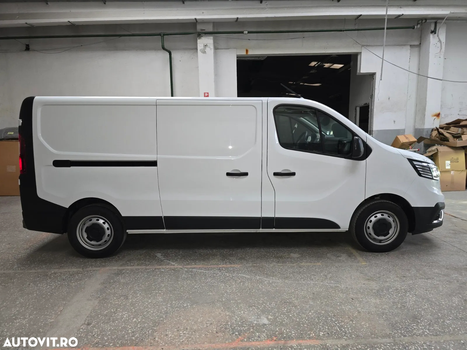 Renault TRAFIC - 12