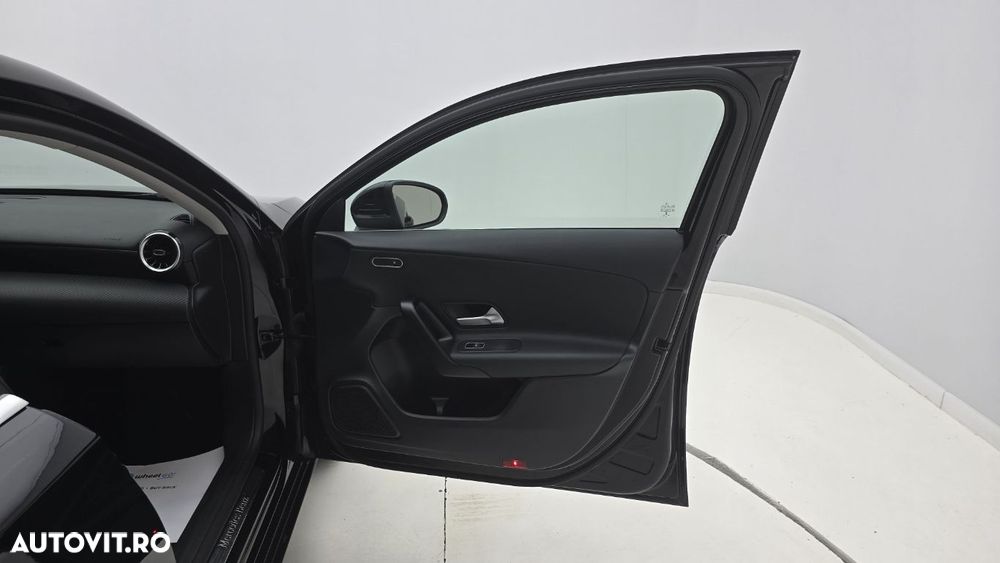 Mercedes-Benz A - 18
