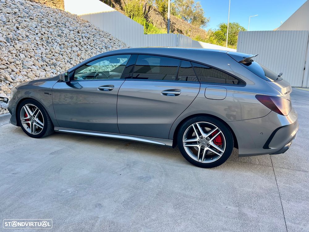 Mercedes-Benz CLA 45 AMG 4Matic 7G-DCT Orange Art Edition - 25