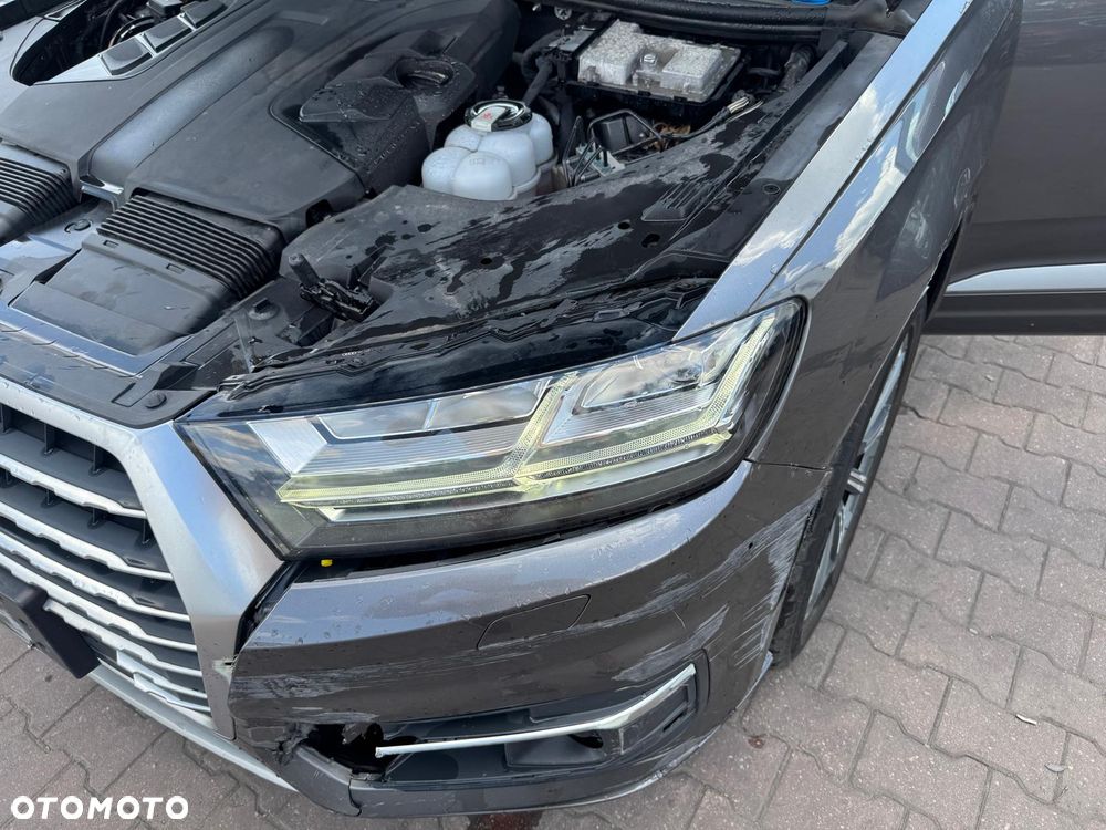 Audi Q7 3.0 TFSI Quattro Tiptronic - 38