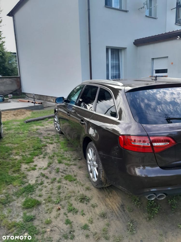 Audi A4 Avant 2.0 TDI ultra DPF Attraction - 1