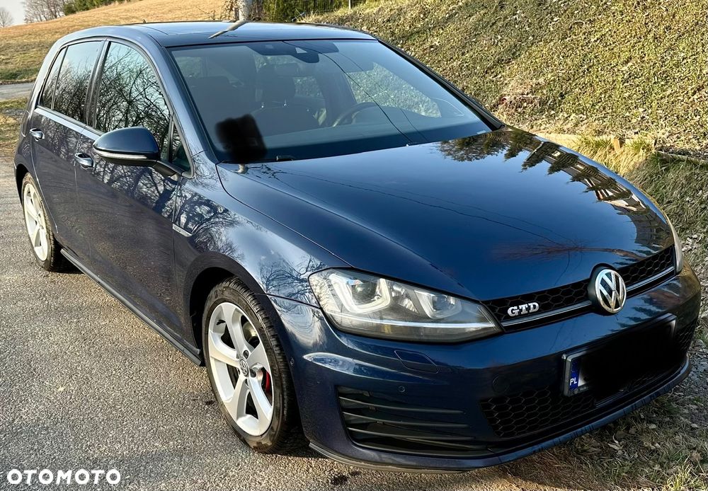 Volkswagen Golf - 17