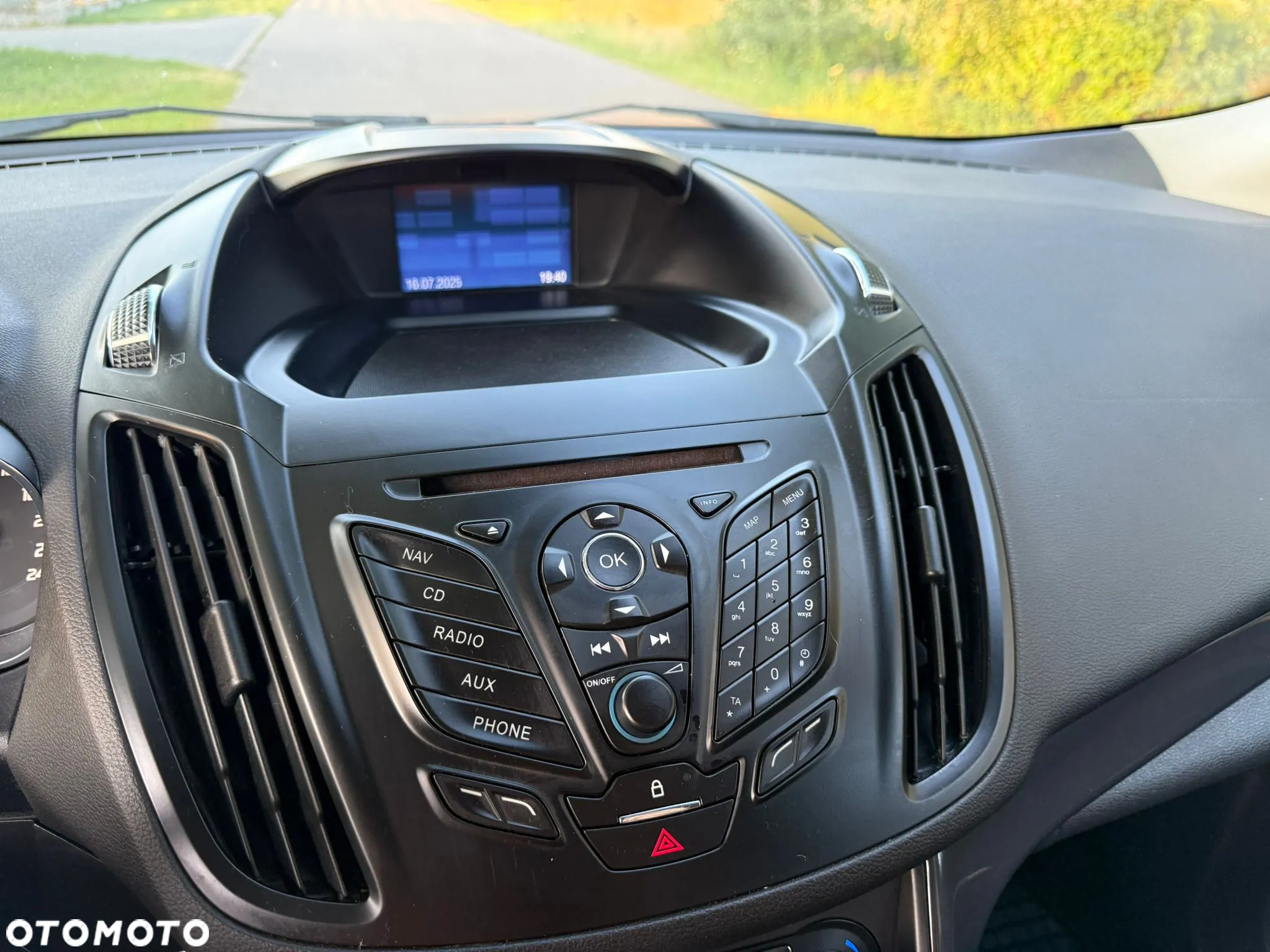 Ford Kuga 2.0 TDCi 4WD Titanium - 17