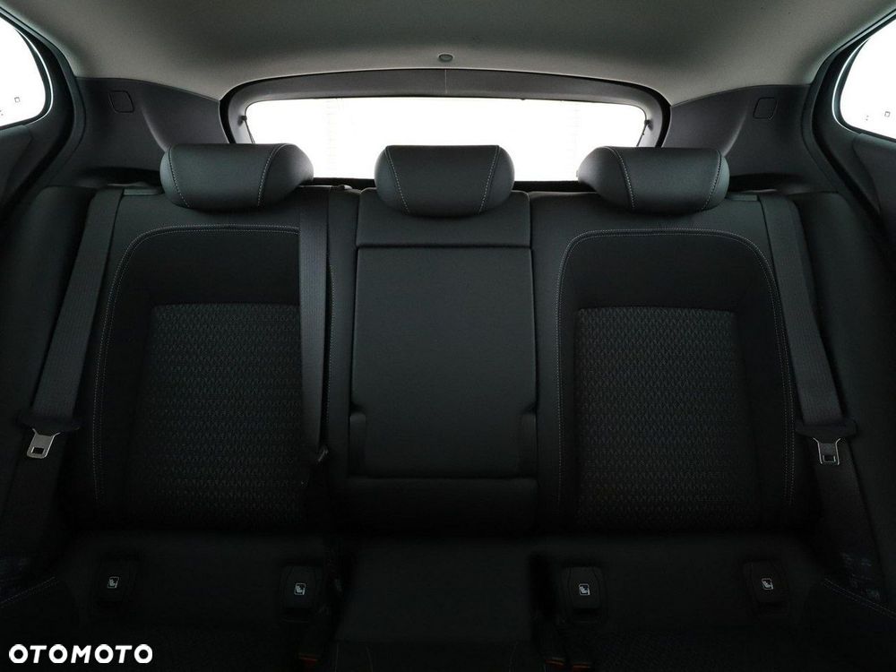 Opel Astra 1.4 Turbo Innovation - 19