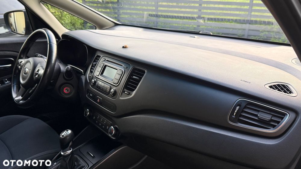 Kia Carens 1.6 GDI Dream Team Edition - 31