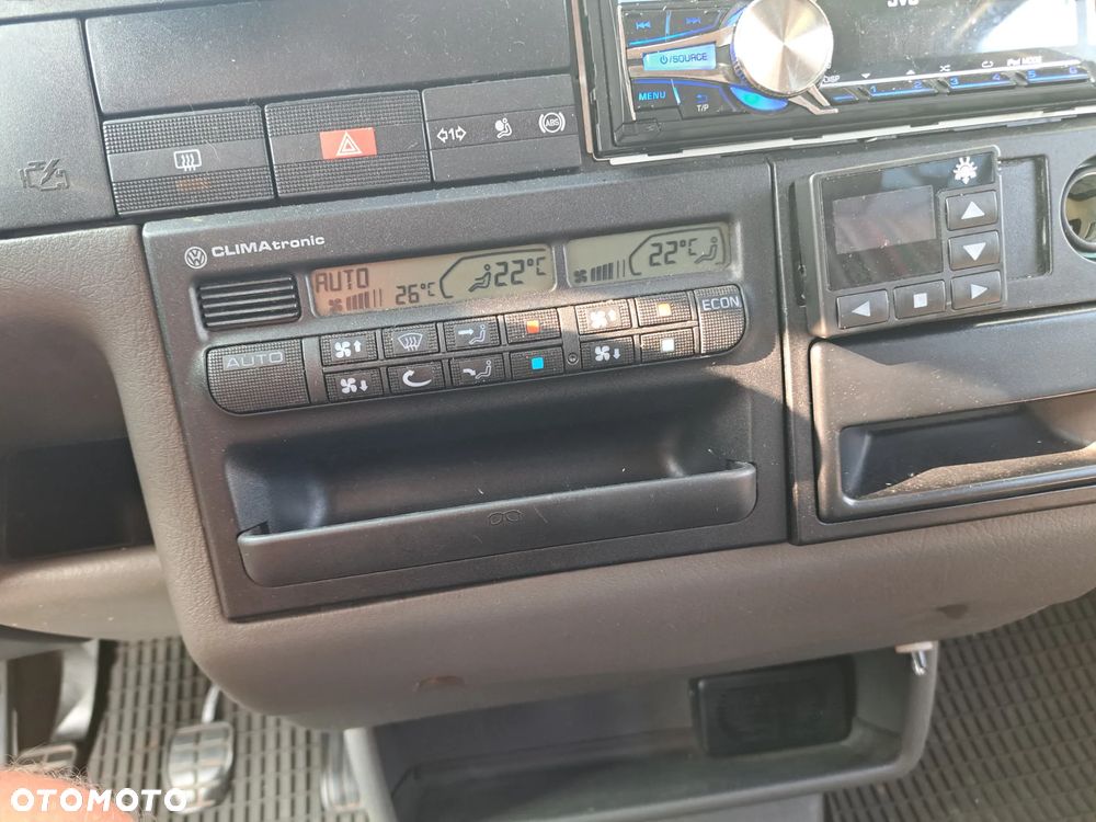 Volkswagen Multivan TDI - 10