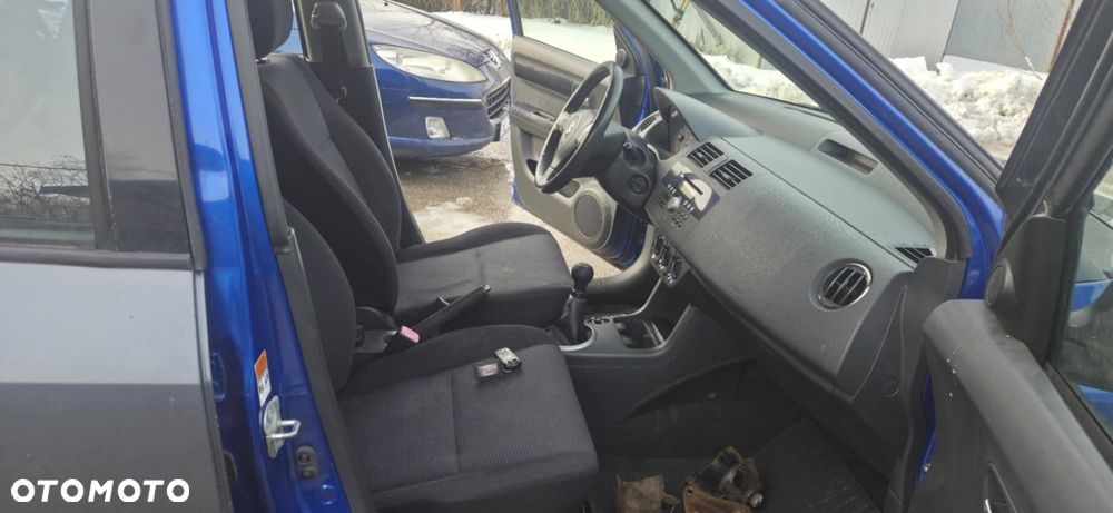 Suzuki Swift mk6 fotel lewy lub prawy przód europa - 1