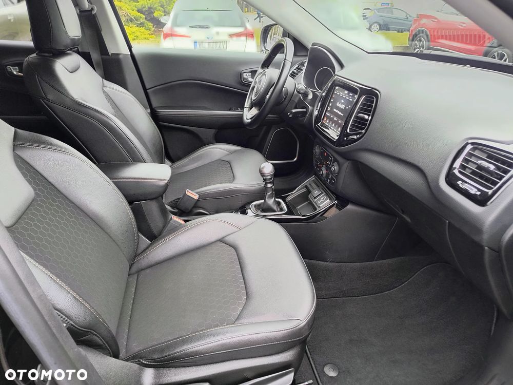 Jeep Compass 1.3 TMair Limited FWD S&S - 13