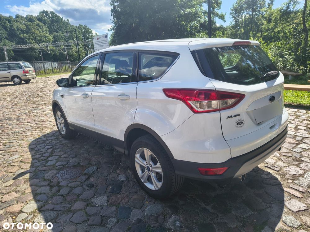 Ford Kuga - 2