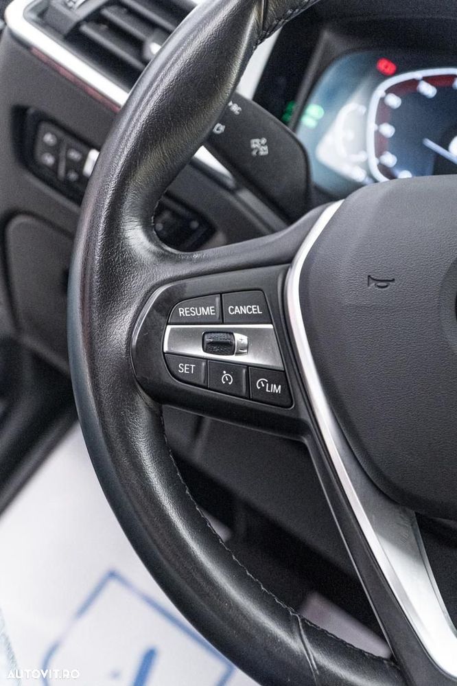 BMW Seria 3 318i Aut. Sport Line - 18
