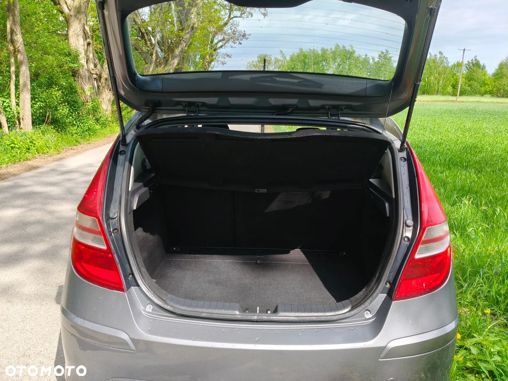 Hyundai i30 1.4 Classic + EU5 - 8