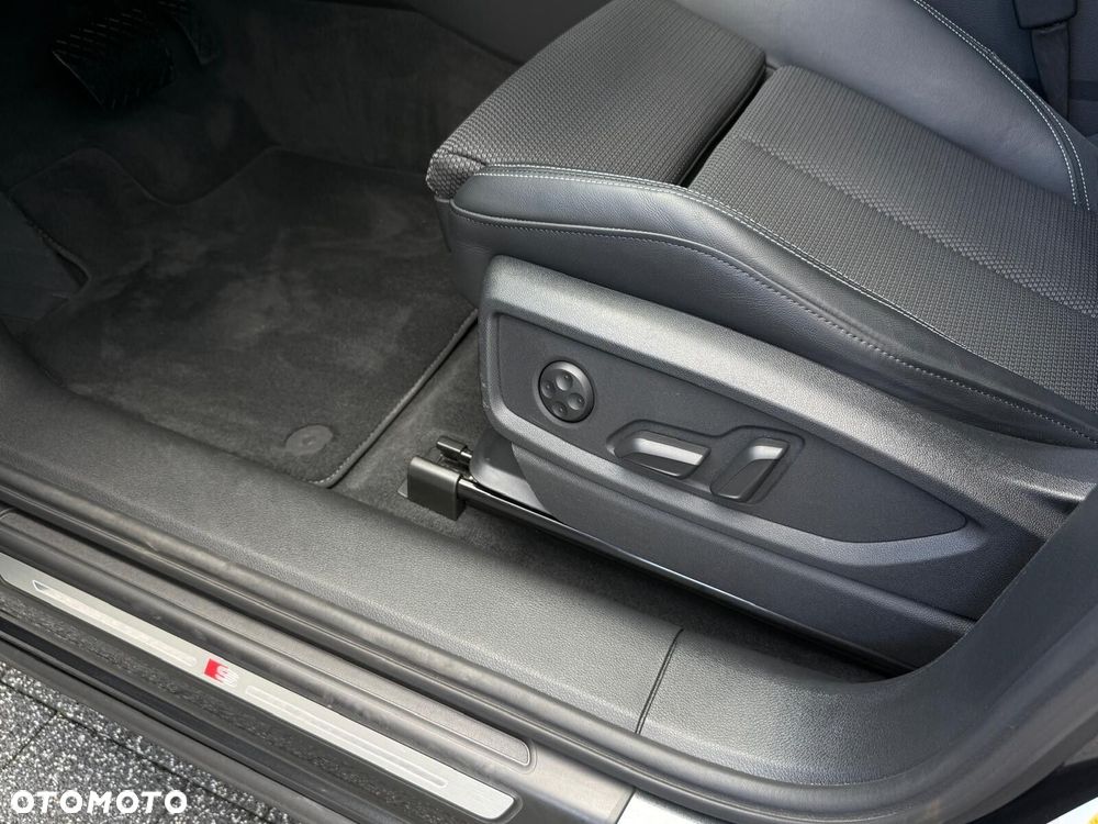 Audi Q5 Sportback - 17
