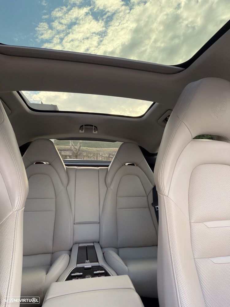 Porsche Panamera 4 E-Hybrid - 20