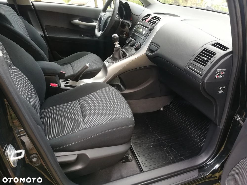 Toyota Auris 1.6 Edition - 24