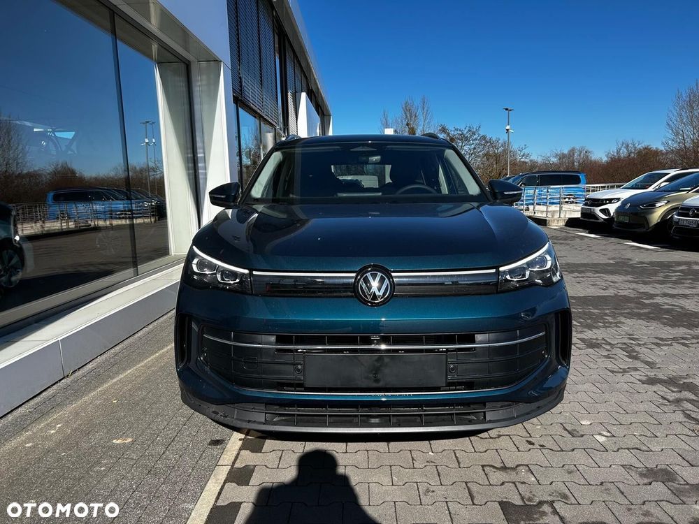 Volkswagen Tiguan - 2