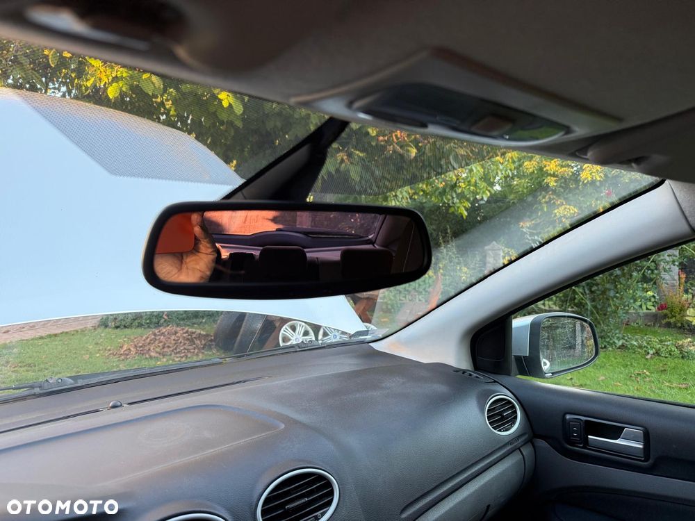 Ford Focus - 36