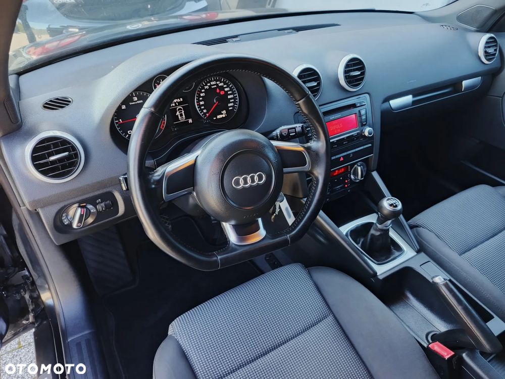 Audi A3 Sportback - 12