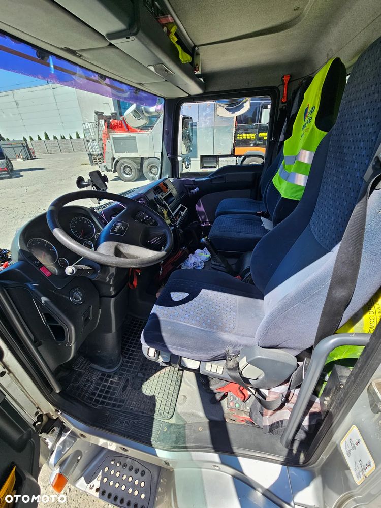 MAN TGL 12.210 Euro 5 4X2BL - 13