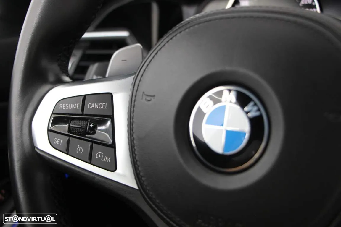 BMW 320 d Auto - 12
