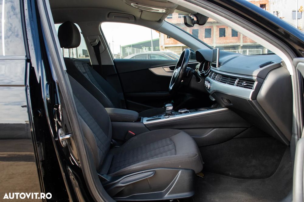 Audi A4 2.0 TDI S tronic Design - 29