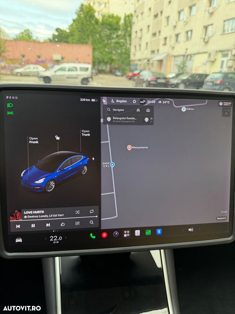 Tesla Model 3 - 13