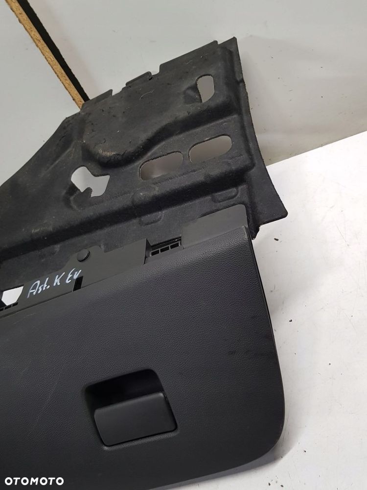 zmieniarka płyt CD schowek Opel Astra K - 3