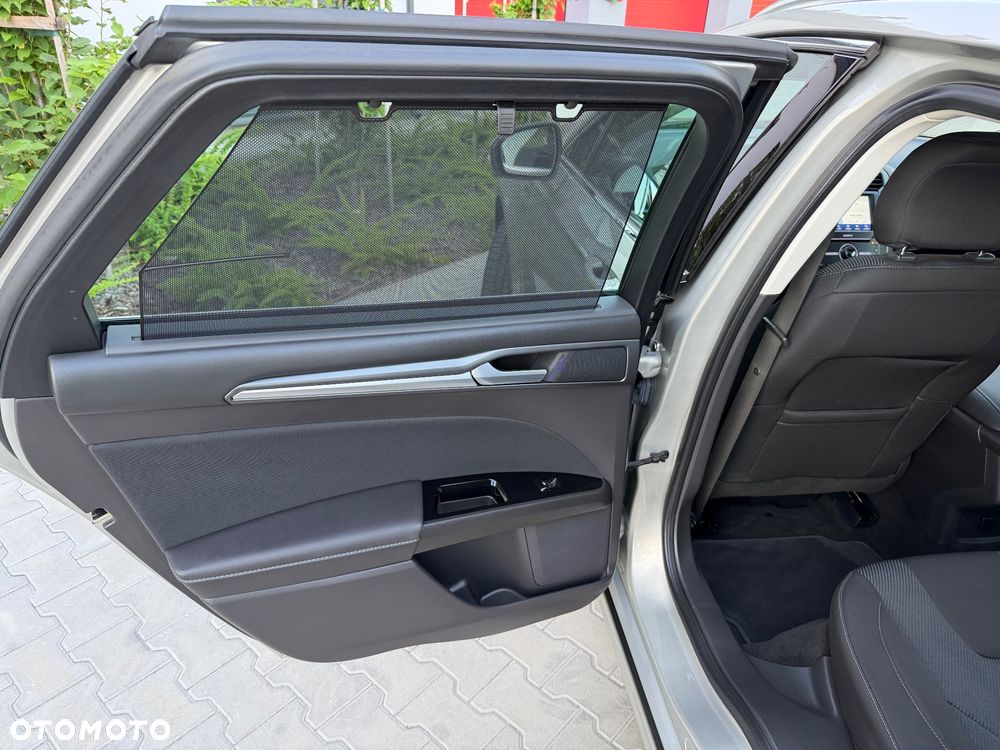 Ford Mondeo 2.0 TDCi PowerShift-Aut Allrad Titanium - 19