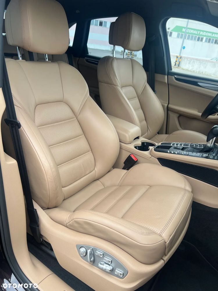 Porsche Macan Standard - 19