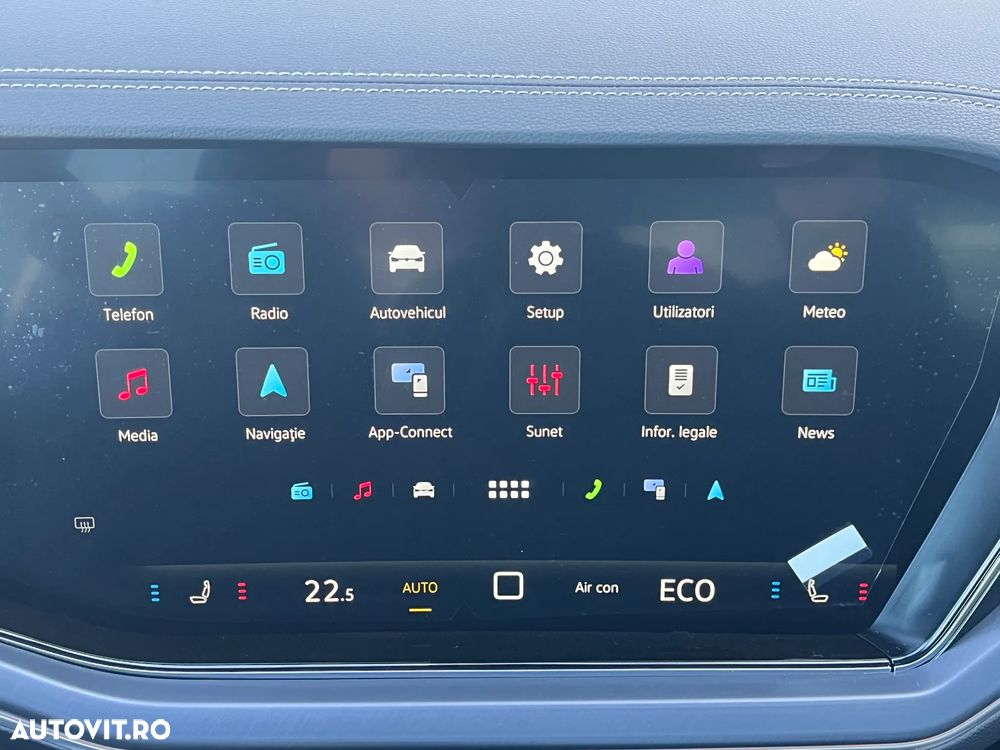 Volkswagen Touareg V6 TDI 4MOTION R-Line - 27