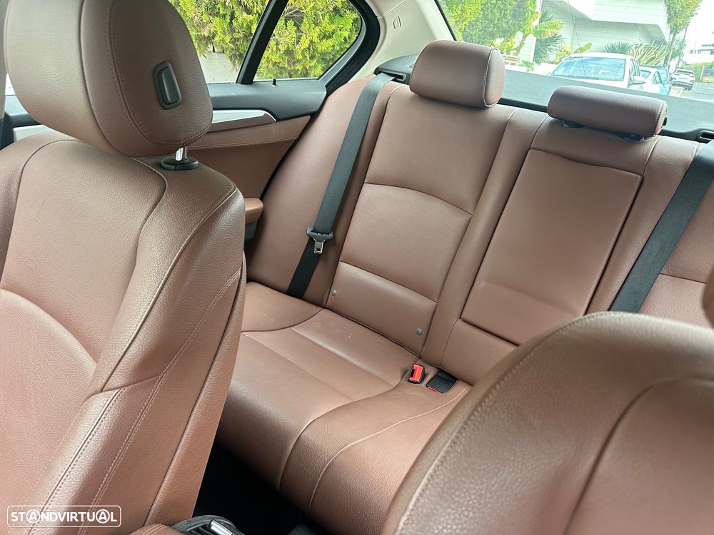 BMW 520 d ED Line Luxury - 9