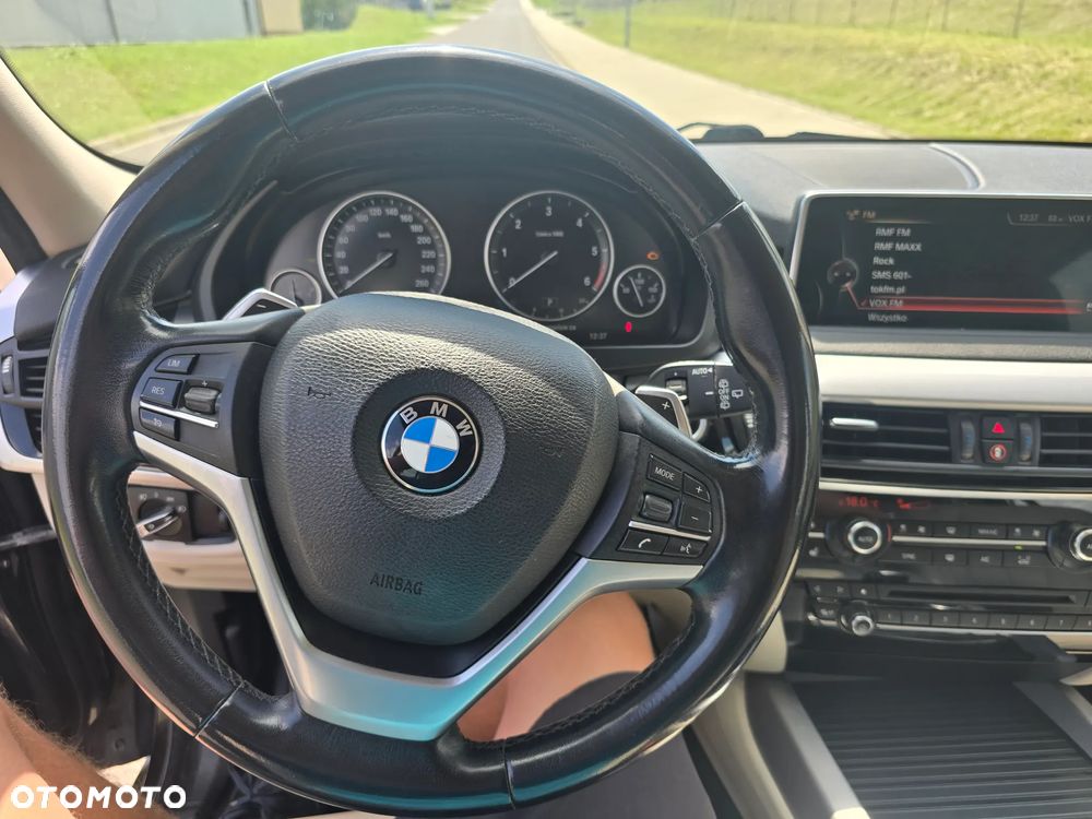 BMW X5 xDrive25d - 13