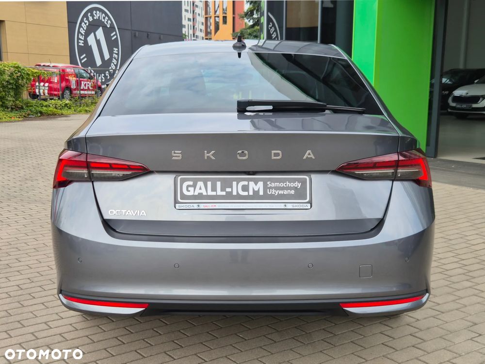 Skoda Octavia 1.5 TSI mHEV Selection DSG - 11