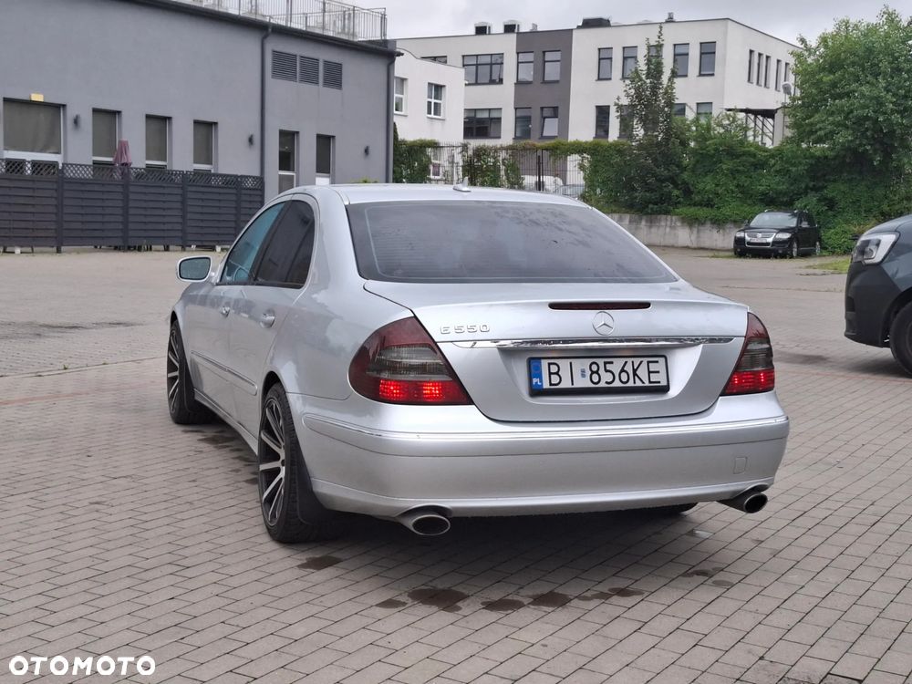 Mercedes-Benz Klasa E 500 7G-TRONIC Avantgarde - 4