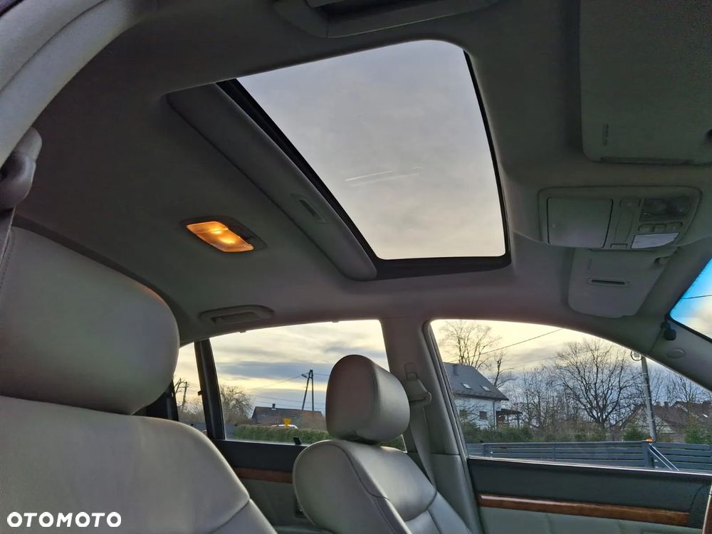 Kia Opirus 3.5 V6 Sporty Elegance - 24