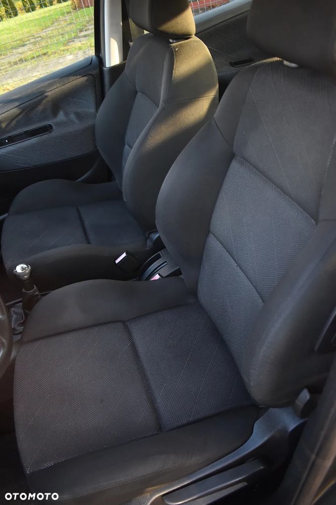 Peugeot 207 1.4 16V Presence - 7