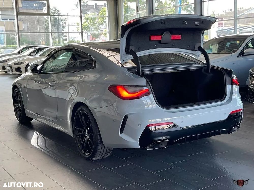 BMW M4 M440i xDrive - 13