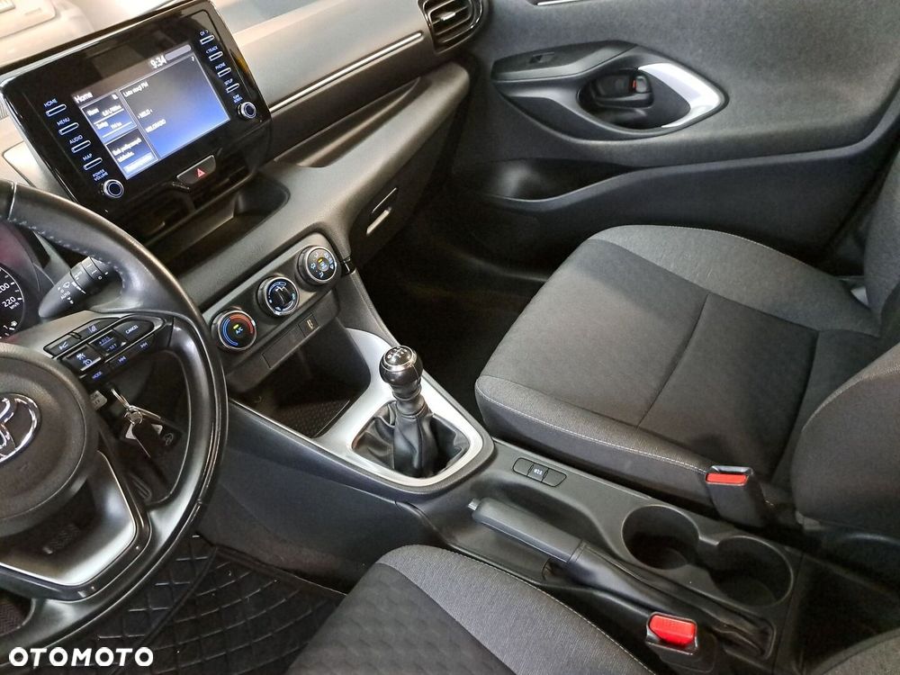 Toyota Yaris 1.5 Comfort - 27