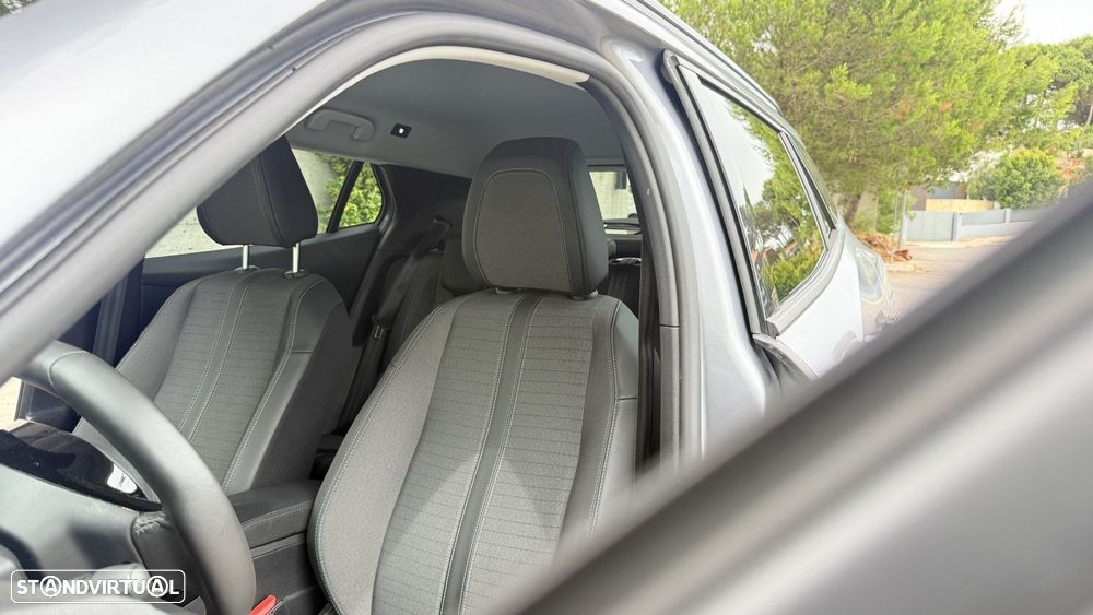 Peugeot 2008 1.2 PureTech Allure Pack - 29