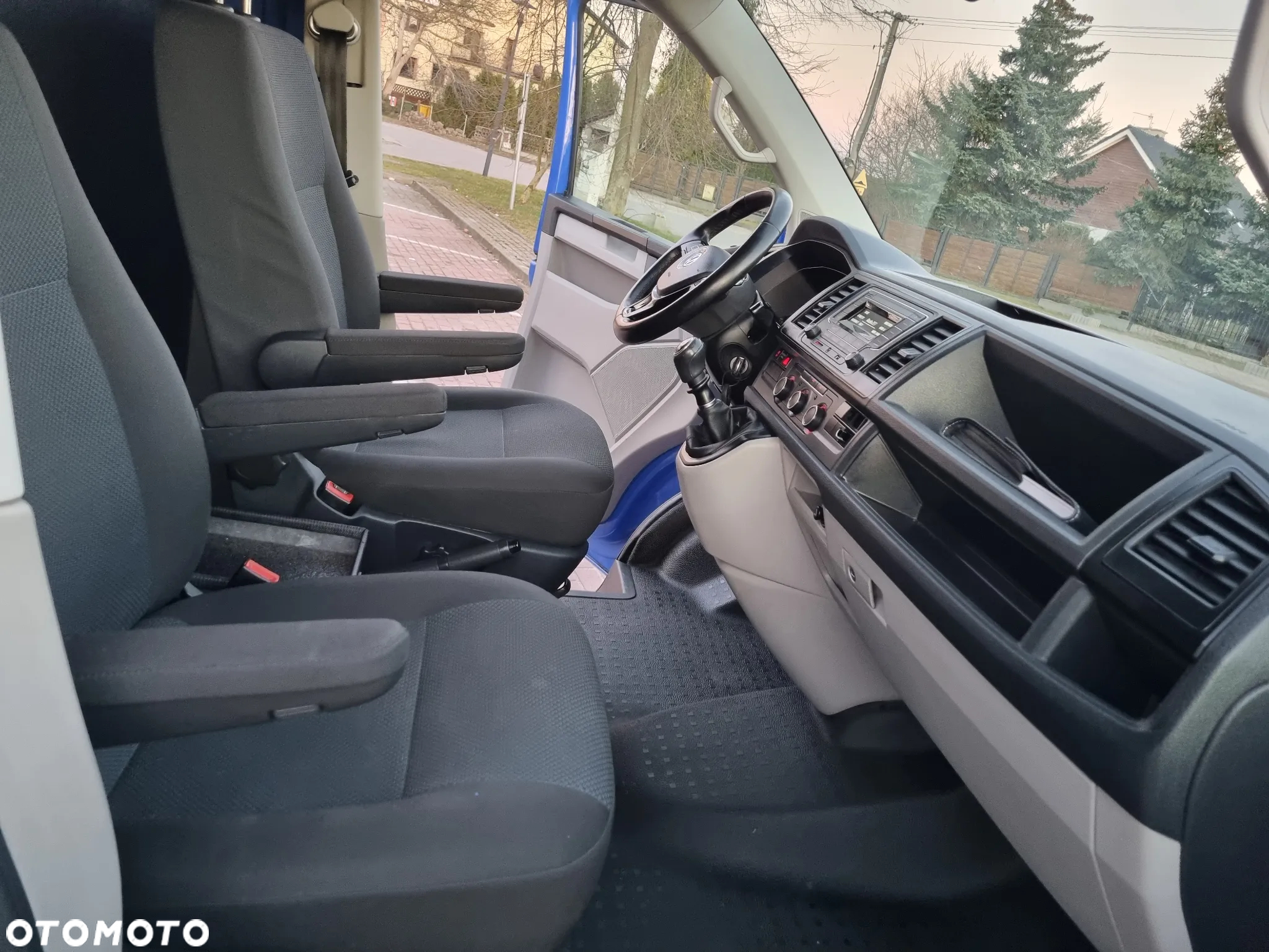 Volkswagen Transporter T6 - 14