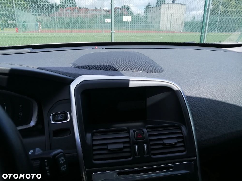 Volvo XC 60 T5 AWD Momentum EU6 - 13